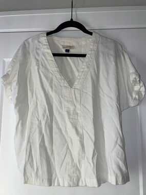 Universal Thread White V-Neck Short Sleeve Top